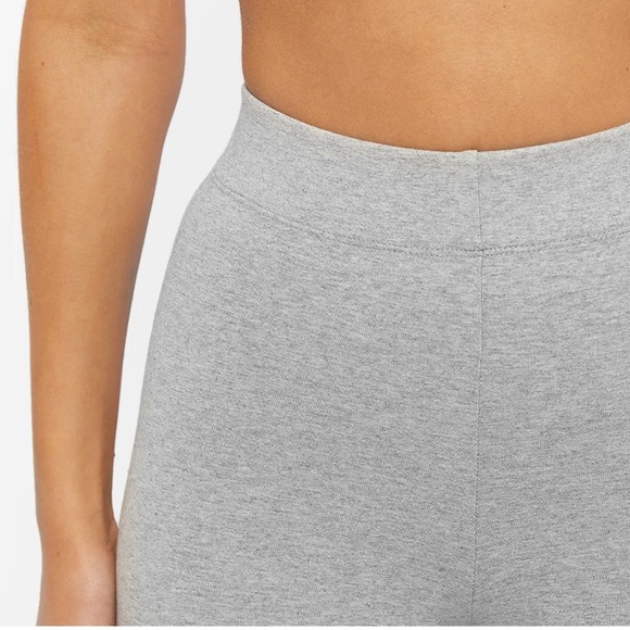 Good american essential legging - Picture 3 of 3